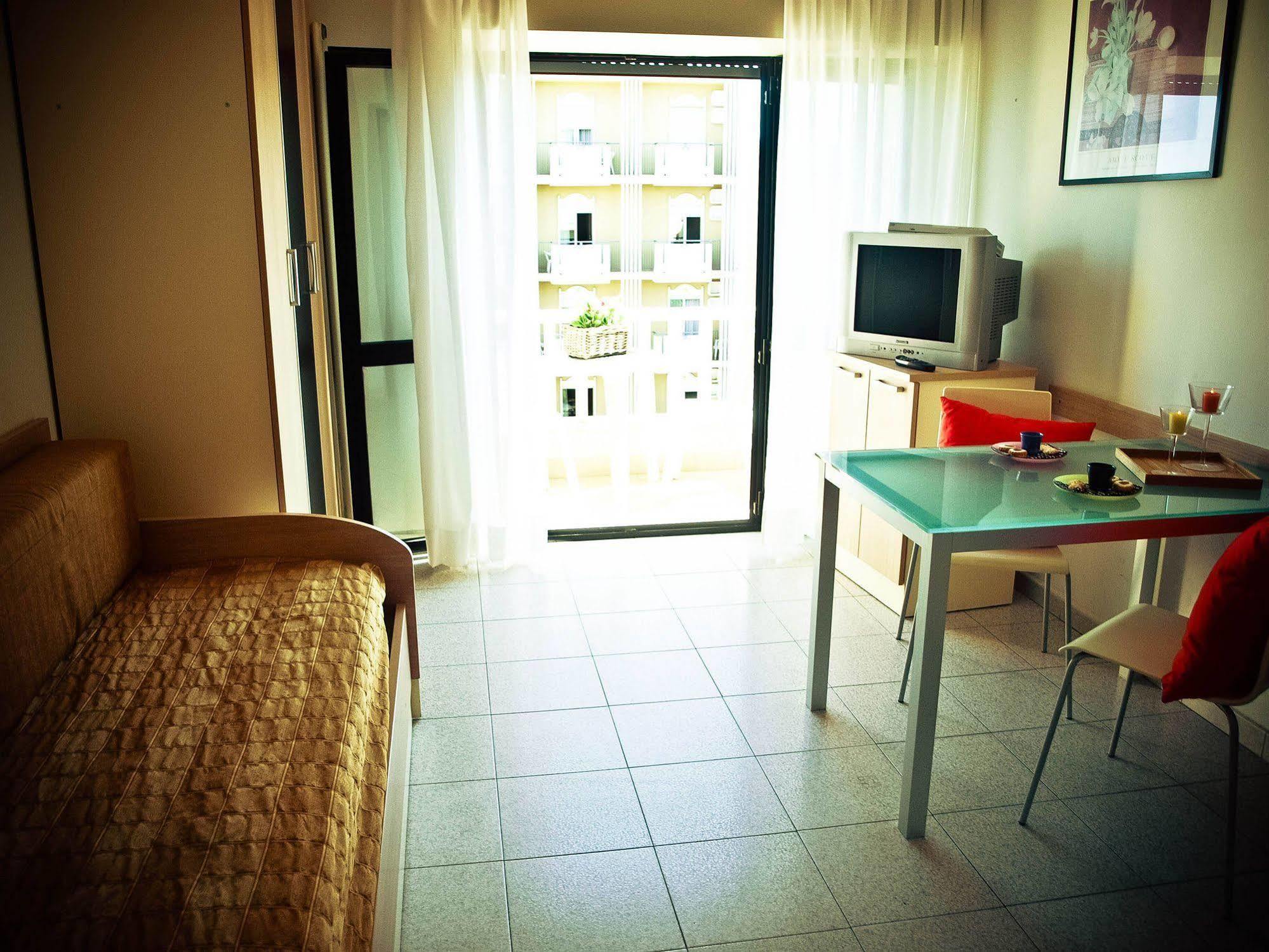 Residence Internazionale リミニ エクステリア 写真