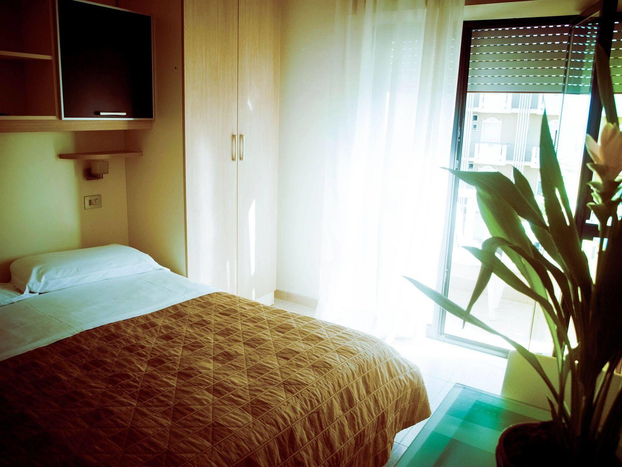 Residence Internazionale リミニ エクステリア 写真